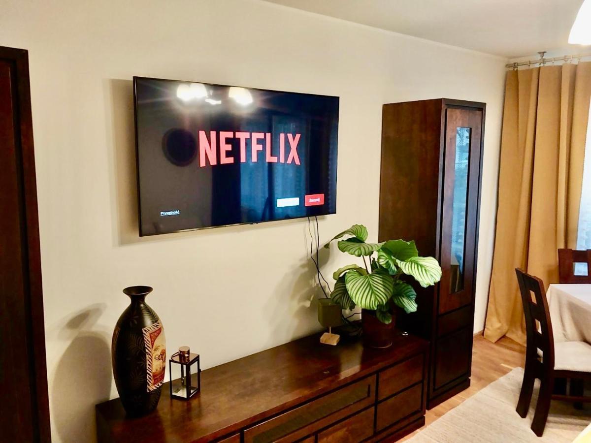 Yellow Apartment Airport Galeria Mokotow Netflix Varšava Exteriér fotografie
